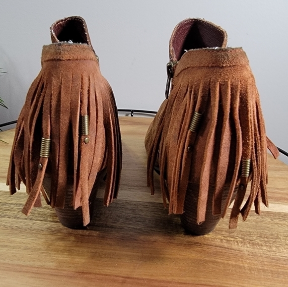 OTBT Folkloric Oiled Suede Fringe Bootie Western ankle boots Boho Size 8 - Picture 5 of 17